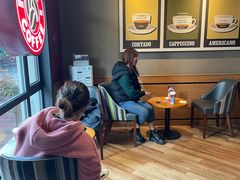 等位区-COSTA COFFEE(上海虹口公园店)