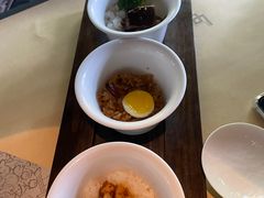 -穹六人间 people 6(岳阳路店)
