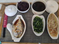 -爱妈月子会所(汕樟总店)