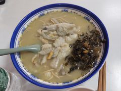 -明呈黄鱼面馆(斜土路店)
