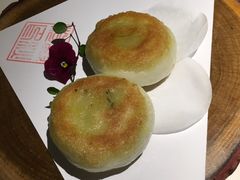 -韵秋荷(宝山龙湖天街店)