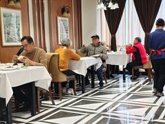 -老人和饭店(淮海中路店)