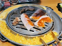 -青瓦炭韩潮烤肉(花园道店)