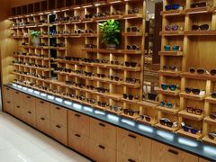 -宝丽眼镜(湖墅店)