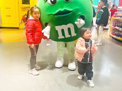 -m豆巧克力世界(上海世茂广场店)