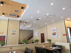 大堂-王婆大虾(胜利大街店)