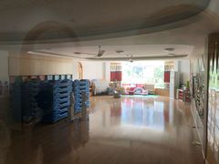 -上海青草地幼儿园