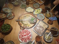 -洱火云南酸菜牛肉火锅(石景山当代商城店)