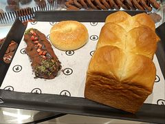 -HOT CRUSH趁热集合·现烤面包(上海环球港店)