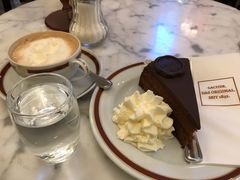 -Cafe Sacher(WIEN)