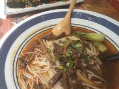红烧牛杂圆粉-霸蛮湖南菜·牛肉粉(荣京西街店)