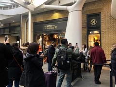 -九又四分之三站台哈利波特商店