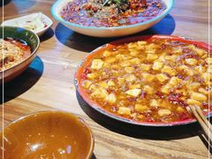 -先启半步颠小酒馆(白麓里店)