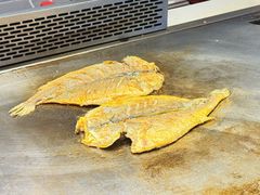 -赶海部落海鲜城(海阳路店)