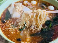 -老邮差酸辣粉麻辣烫(步行街店)