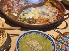 -洱火云南酸菜牛肉火锅(石景山当代商城店)