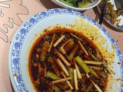 -杨记隆府重庆江湖菜(大悦城店)