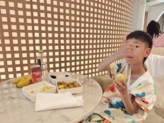 -涨巢·潮玩水疗局