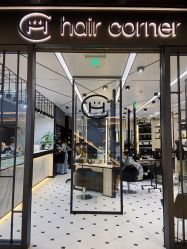 -HAIR CORNER