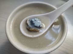 皮蛋肉饼汤-小罗子汤店(大士院总店)