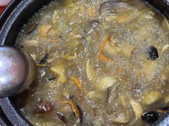 -菌之家·专业纯野生菌火锅·特色炒菌