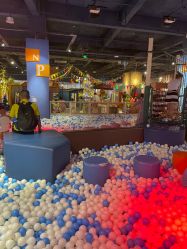 -幻贝家儿童乐园(武汉永旺梦乐城店)