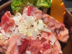 -山川小町·极番烧肉(新地假日广场店)