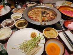 -牛YO寿喜烧·铁板烧和牛火锅自助(市府恒隆店)