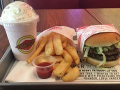 宽薯条-FATBURGER 特富客汉堡(外交公寓店)