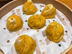 手拆蟹黄金蟹粉小笼包-苏小柳手作点心(控江旭辉分院)
