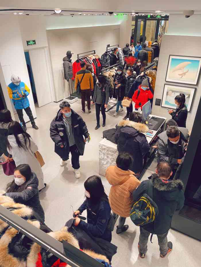 canada goose加拿大鹅(三里屯店)-"今年的冬天刚入秋就已经感受到了它