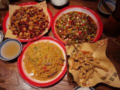 -泥糊破店小酒馆·团建聚餐(南京西路店)