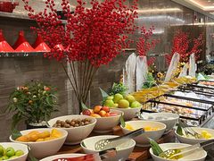 自助取餐区-云端西餐厅(南宁龙光那莲豪华精选酒店)