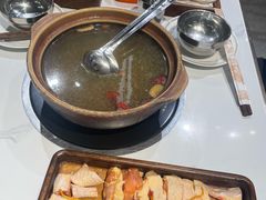 -菌小白火锅(时尚天河店)