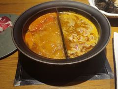 -呷哺呷哺(融创茂店)