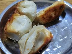 -黄阿姨锅贴大王(万航渡路店)