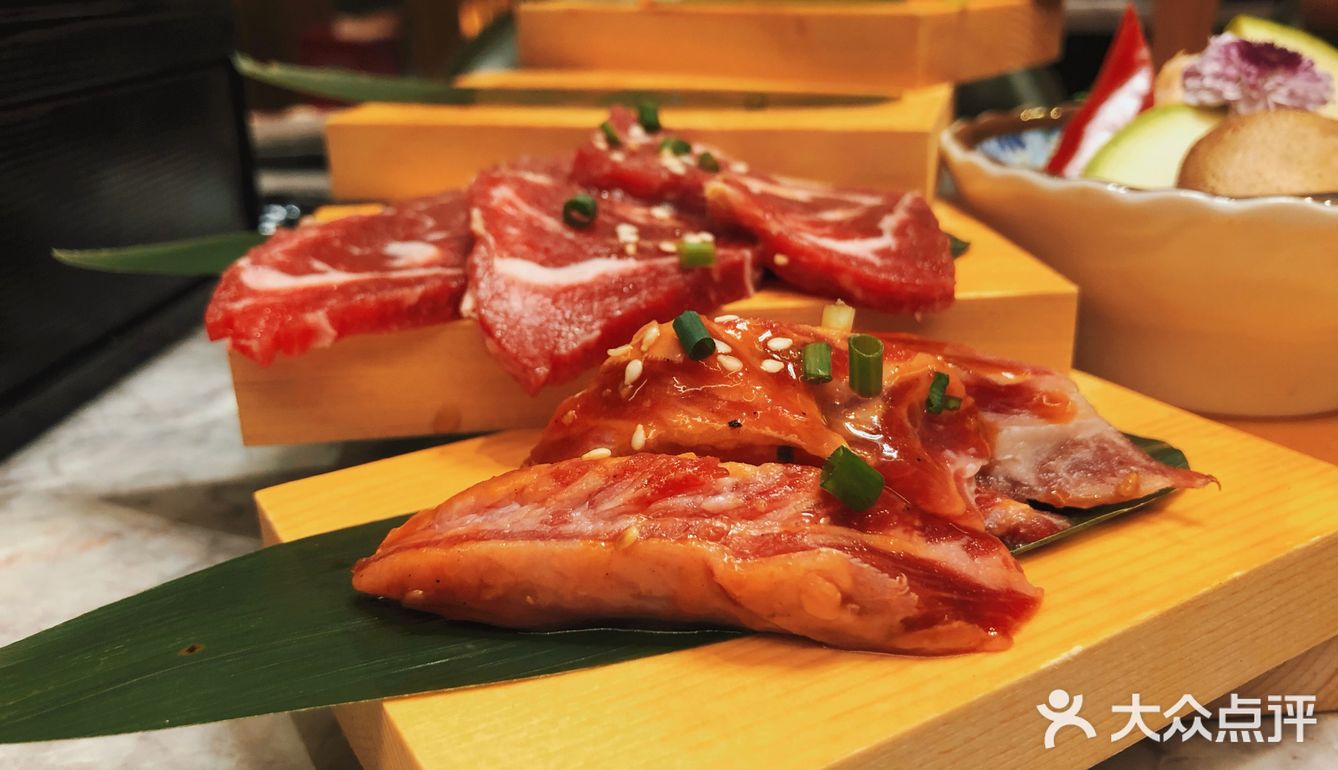 探店️九馥炭火烤肉烧肉酒场 复兴路店  地理位置:复