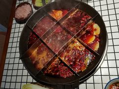 -董眼镜火锅(洪崖洞总店)