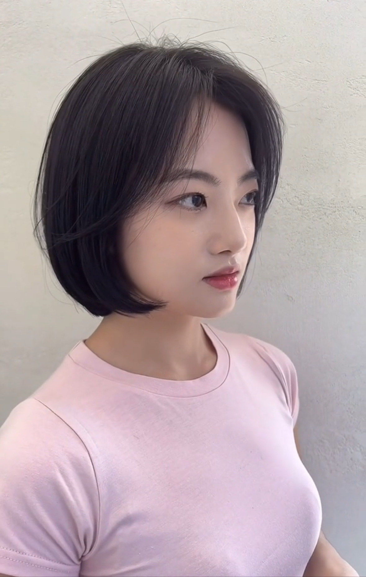 夏天一定要给自己来款短发 ,头包脸 非常修饰脸型 #女生短发发型