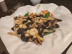 -喜乐餐厅•灯笼虾球首创者•本地小海鲜(二马路店)