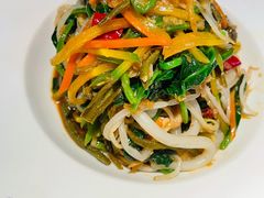 伊犁凉拌菜-楼兰新疆主题餐厅(悠方店)
