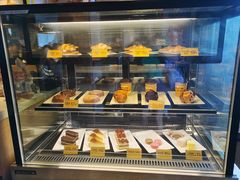 面包甜点陈列柜-麦当劳(百荣世贸商城店)