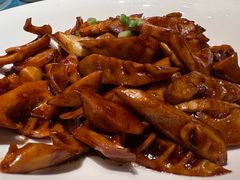 -侬佳蒸菜馆(听潮店)