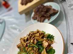 -巷子里小酒馆(繁荣路店)