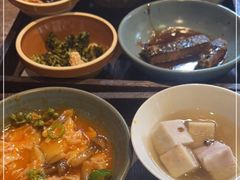-香园自助小火锅