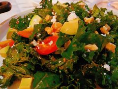 牛油果羽衣甘蓝沙拉-The Rug Cafe(王府中环店)