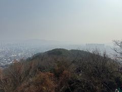 -灵岩山风景区