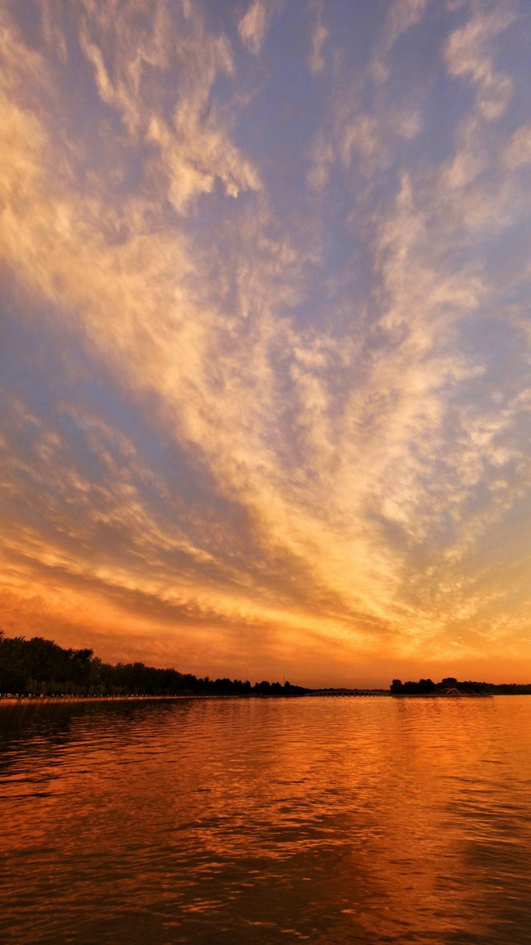 颐和园绚丽晚霞