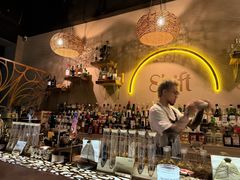 -Shift cocktail bar鸡尾酒吧