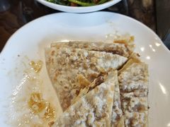 -溢心园香河肉饼总店